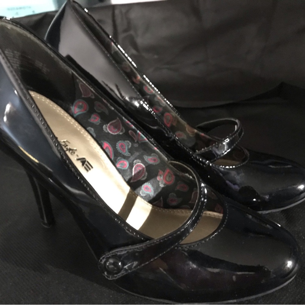 Elegant Black Patent Leather Heels